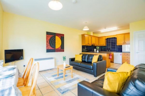 82 - 3 Bed Apartment by Shortstays